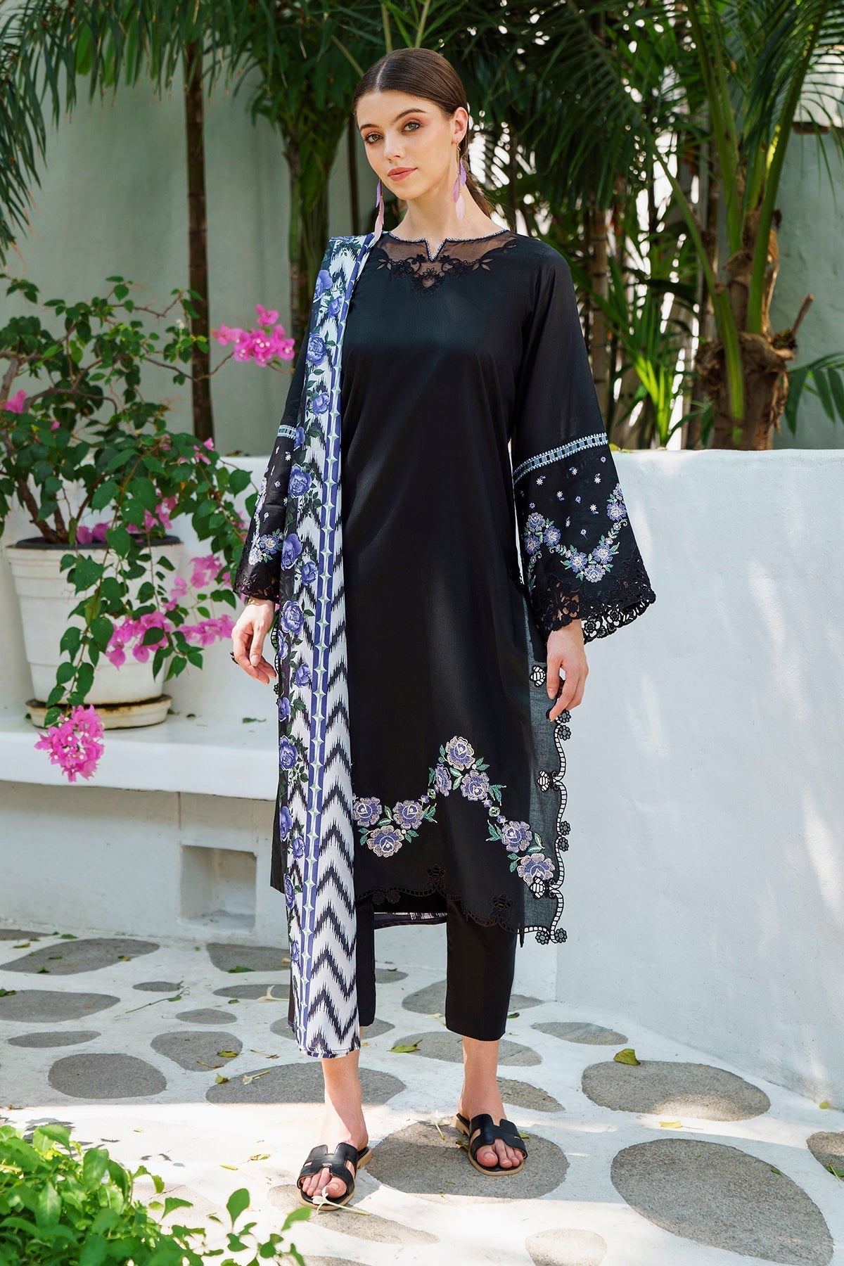 BAROQUE | EMBROIDERED LAWN UF-564