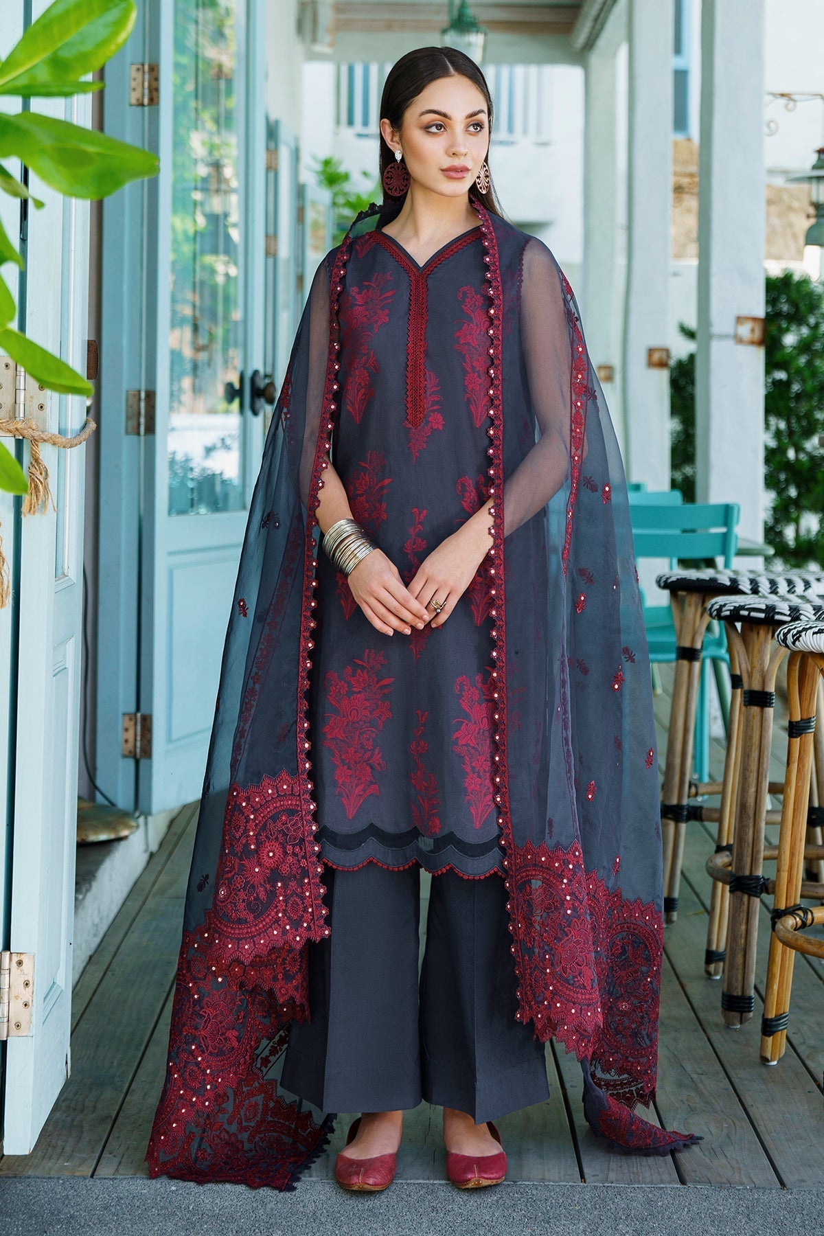 BAROQUE | EMBROIDERED JACQUARD LAWN UF-567