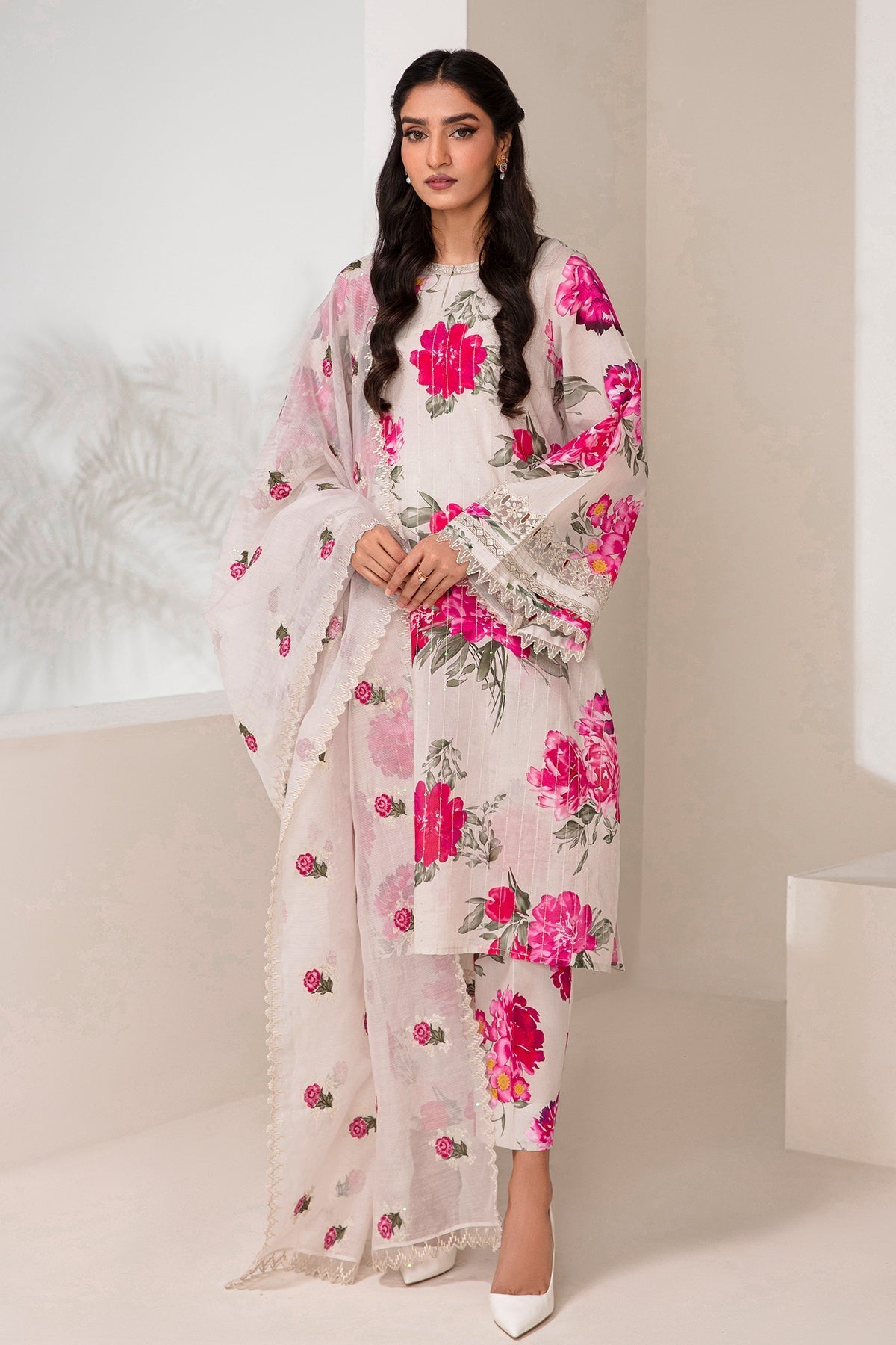 BAROQUE | EMBROIDERED LAWN UF-347