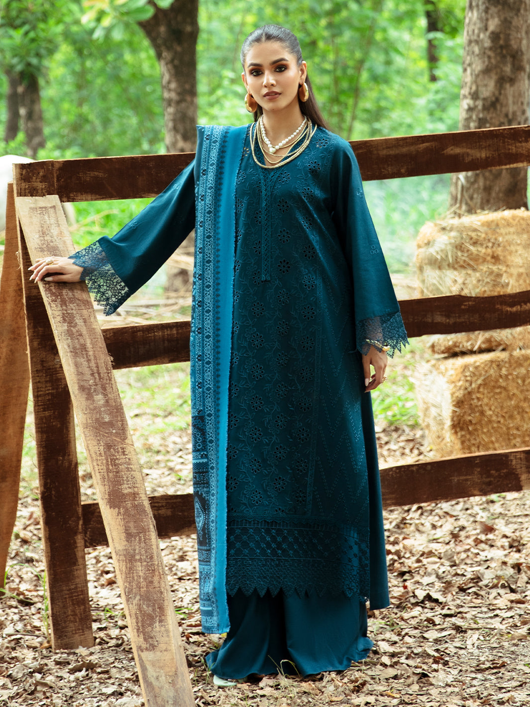 Mahnur | Hazel Winter Collection | Eluned