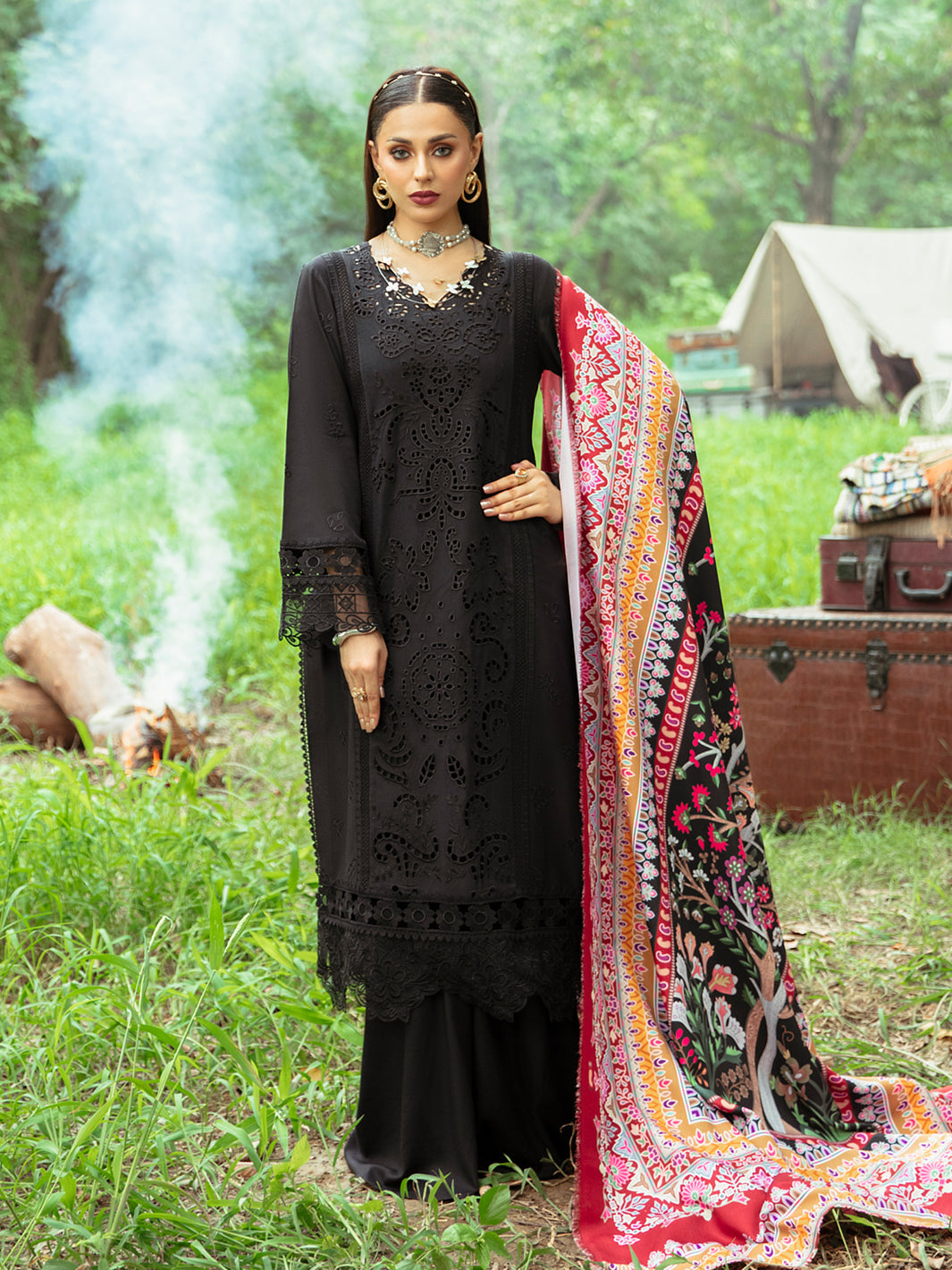 Mahnur | Hazel Winter Collection | Lylah