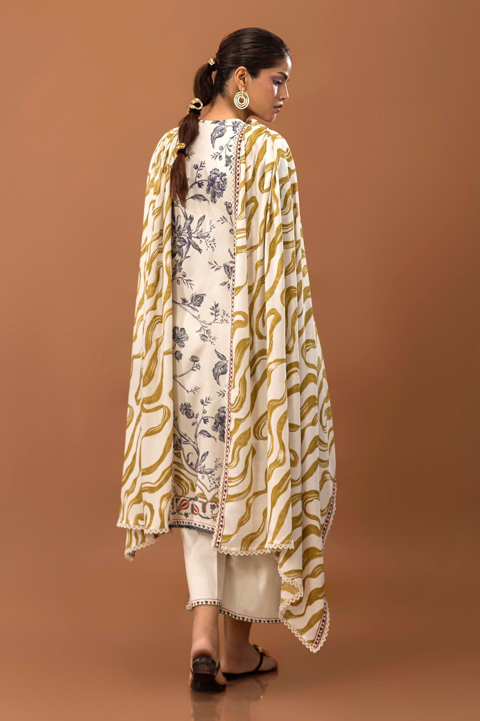 MAHAY BY SANA SAFINAZ | H243-004B-3DA